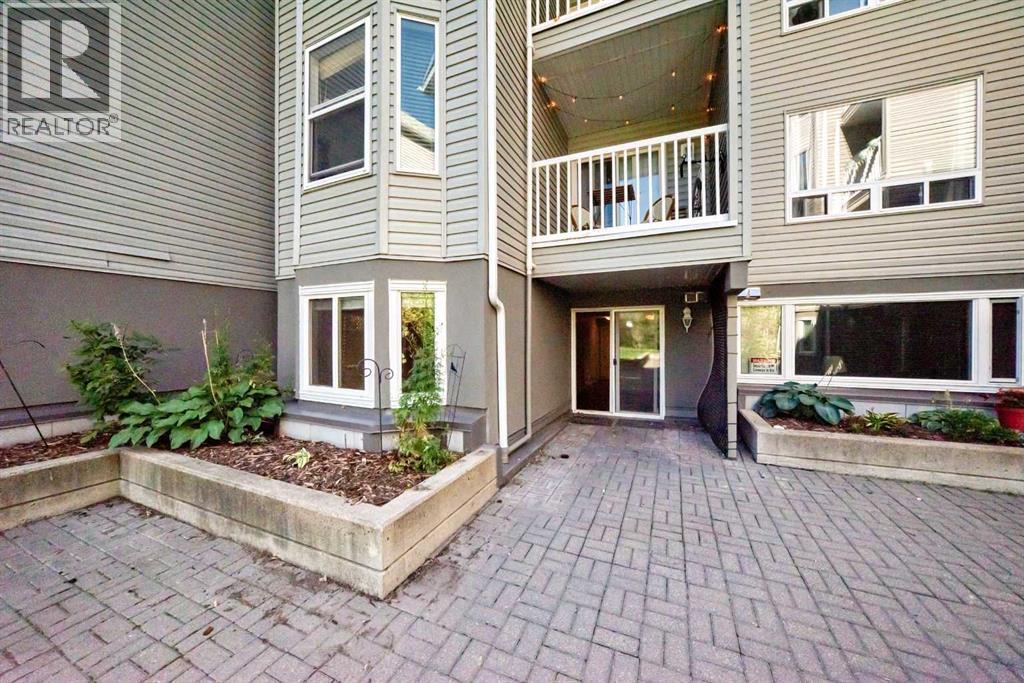 #111 2204 1 Street SW - 35