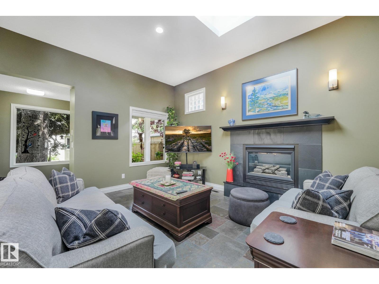 10531 137 ST NW - 19