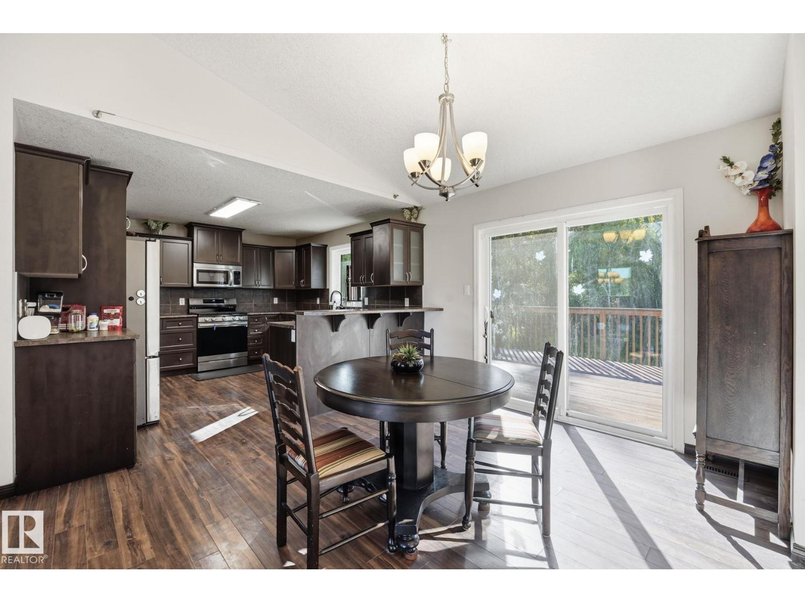 #20 54514 RGE ROAD 12 - 8