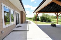 645 Chrypko Drive, Winnipeg, MB R2N4E3 Photo 34