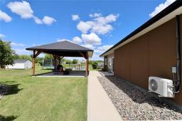 645 Chrypko Drive, Winnipeg, MB R2N4E3 Photo 38