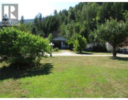 2057 Loff Road, Castlegar, BC V1N4N2 Photo 17