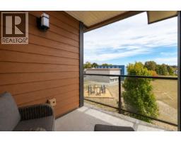304 745 Travino Lane, Saanich, BC V8Z0E5 Photo 17