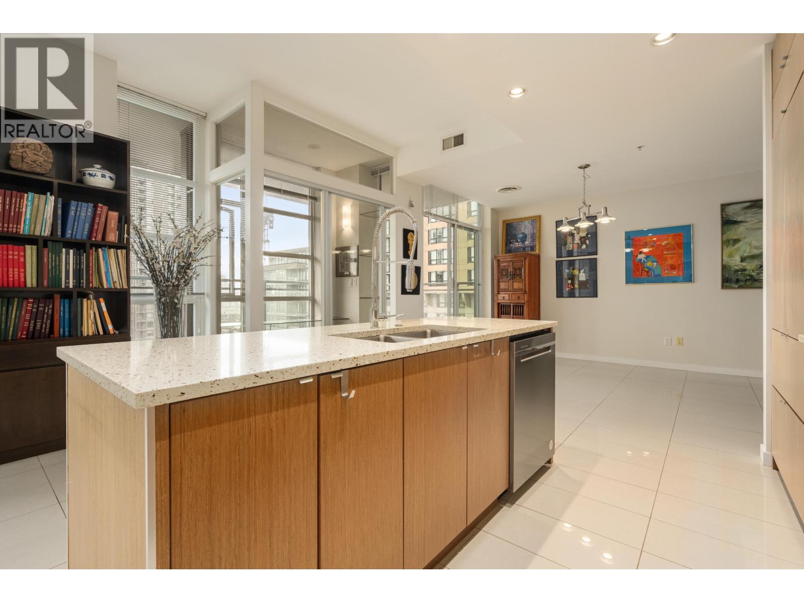 #1404 1205 HOWE Street, Vancouver, British Columbia, V6Z0B2, Vancouver, British Columbia — photo 4 of 5