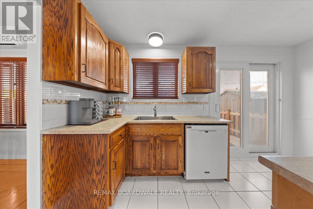 795 REJANE CRESCENT - Image 14