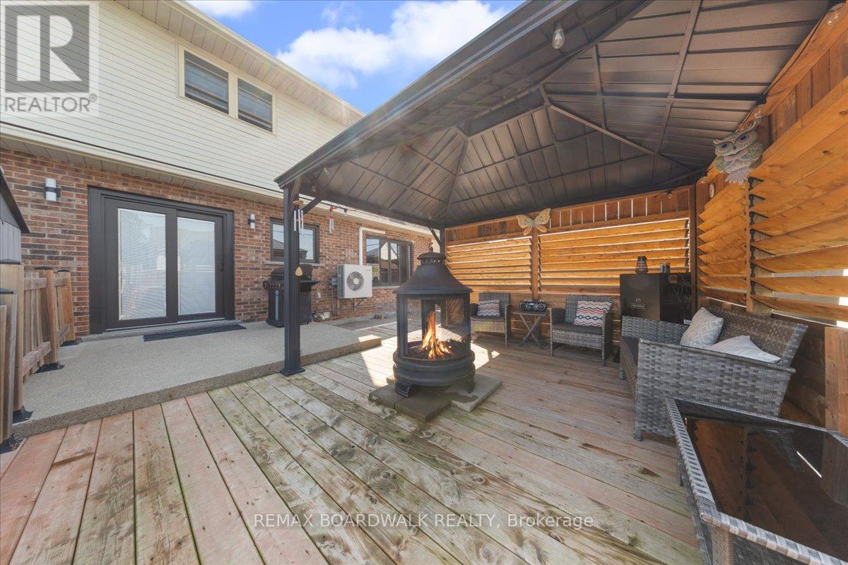 795 REJANE CRESCENT - Image 33