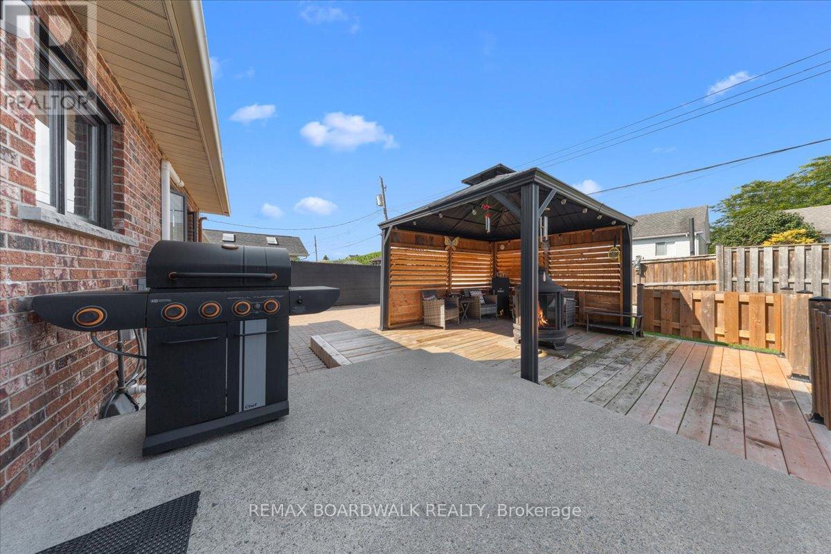 795 REJANE CRESCENT - Image 34