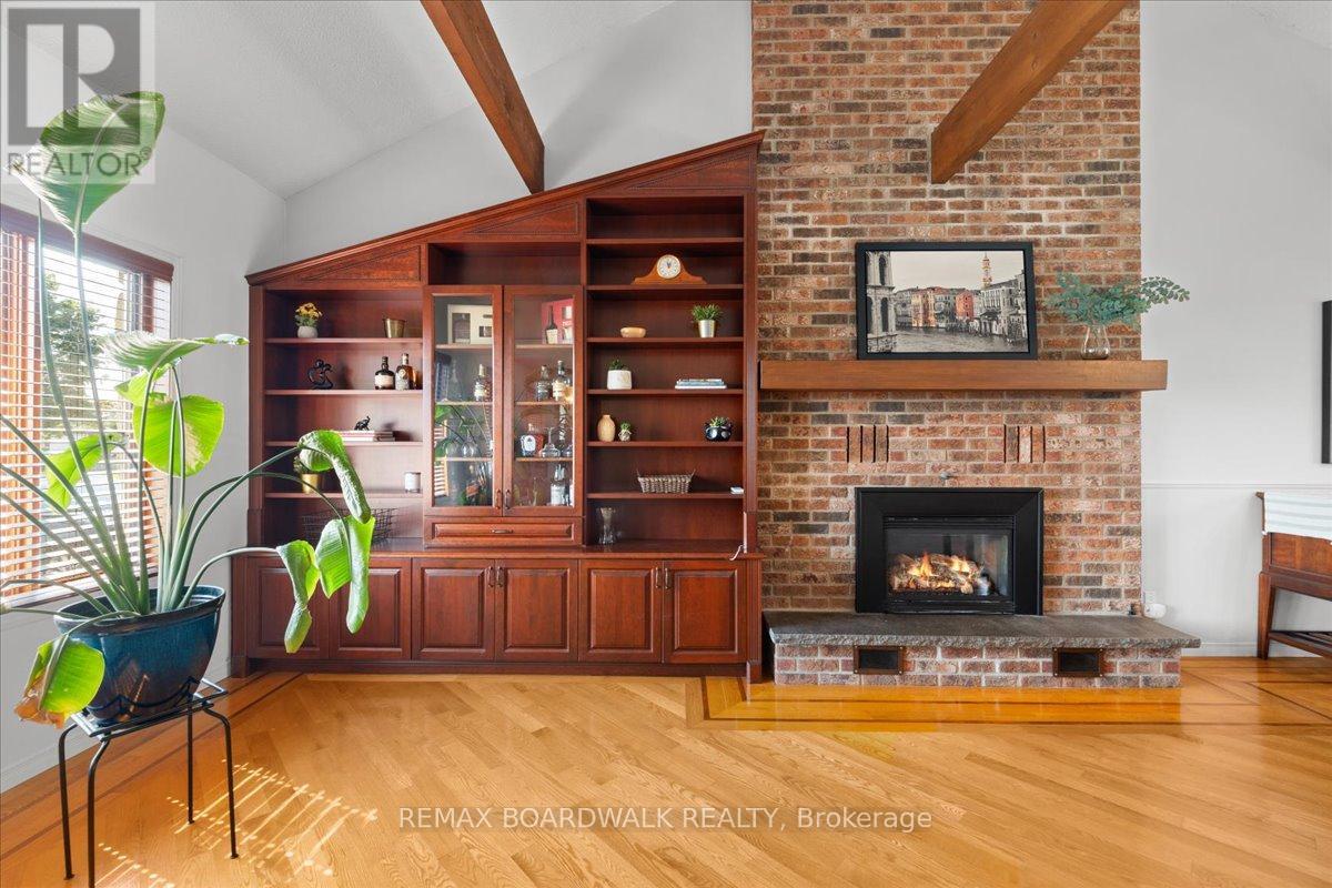 795 REJANE CRESCENT - 8