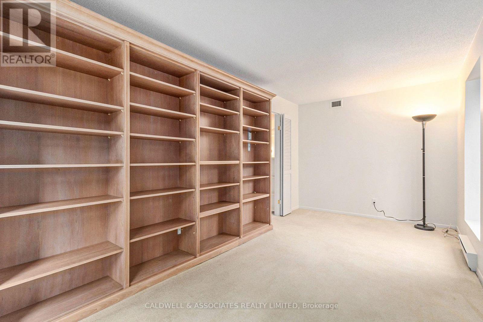 #1 140 RIDEAU TERRACE - 20