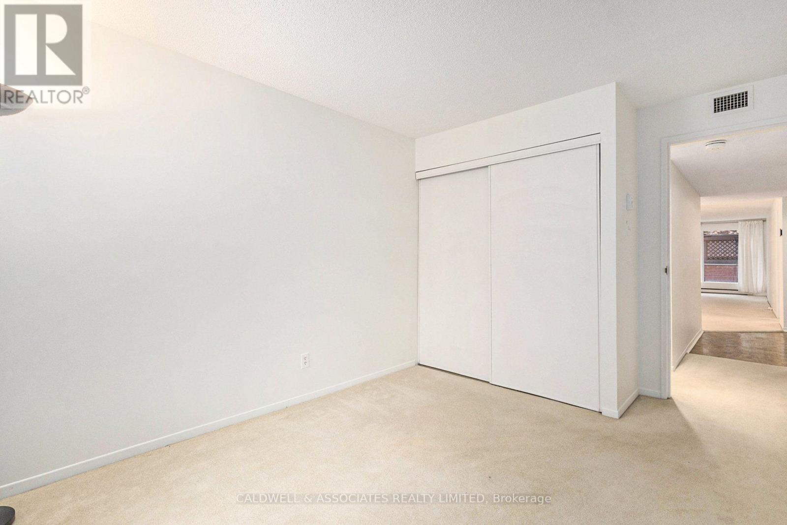 #1 140 RIDEAU TERRACE - Image 22