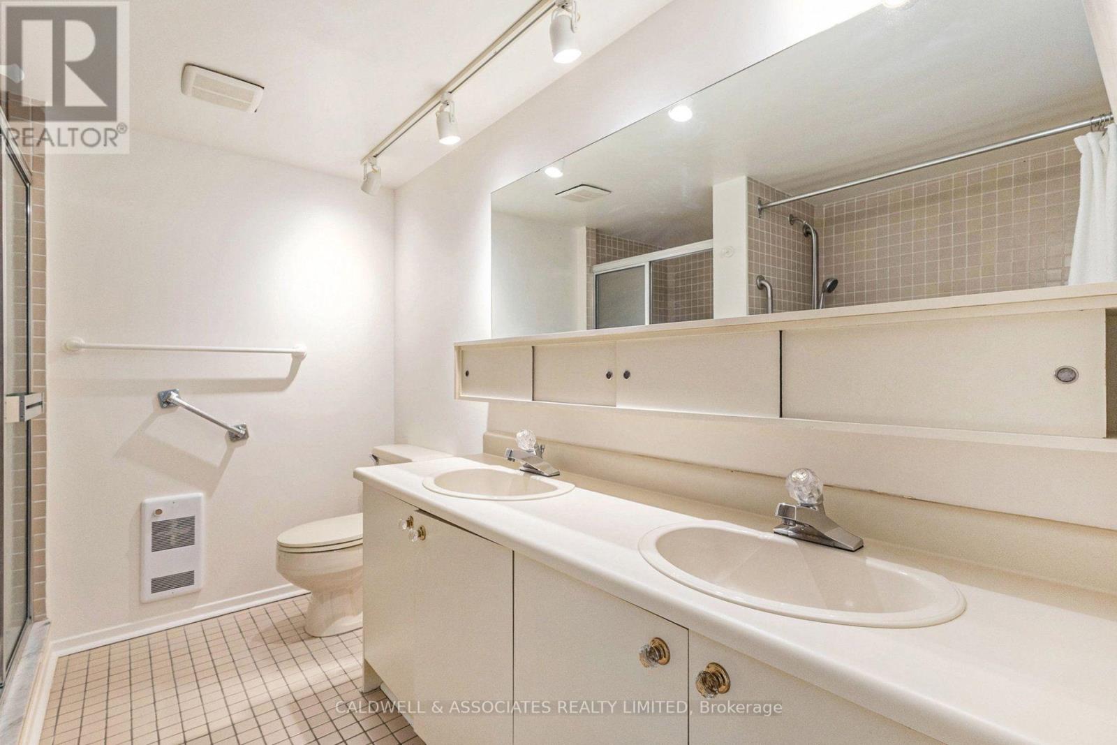 #1 140 RIDEAU TERRACE - 24