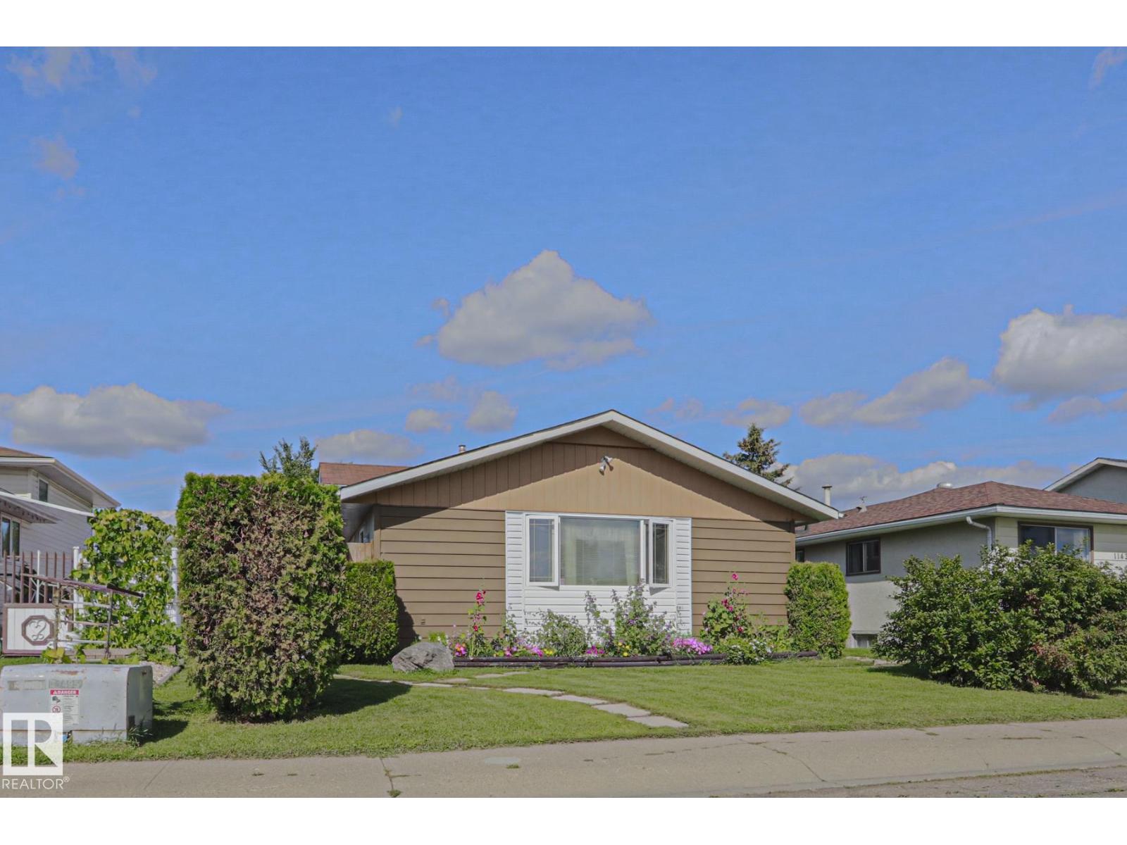 11440 144 AV NW, Edmonton, Alberta, T5X1L8