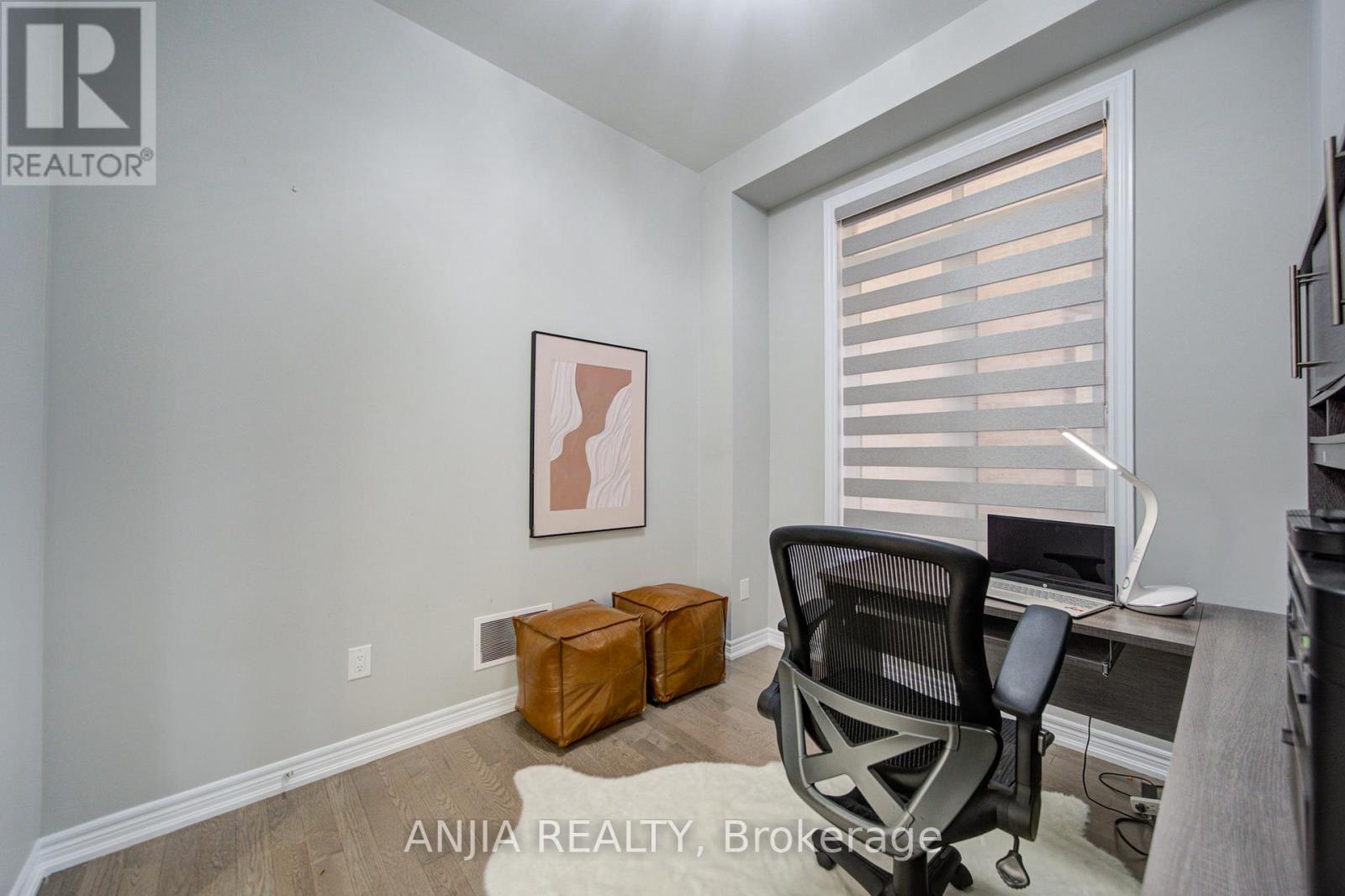 63 SUTTONRAIL WAY - Image 17