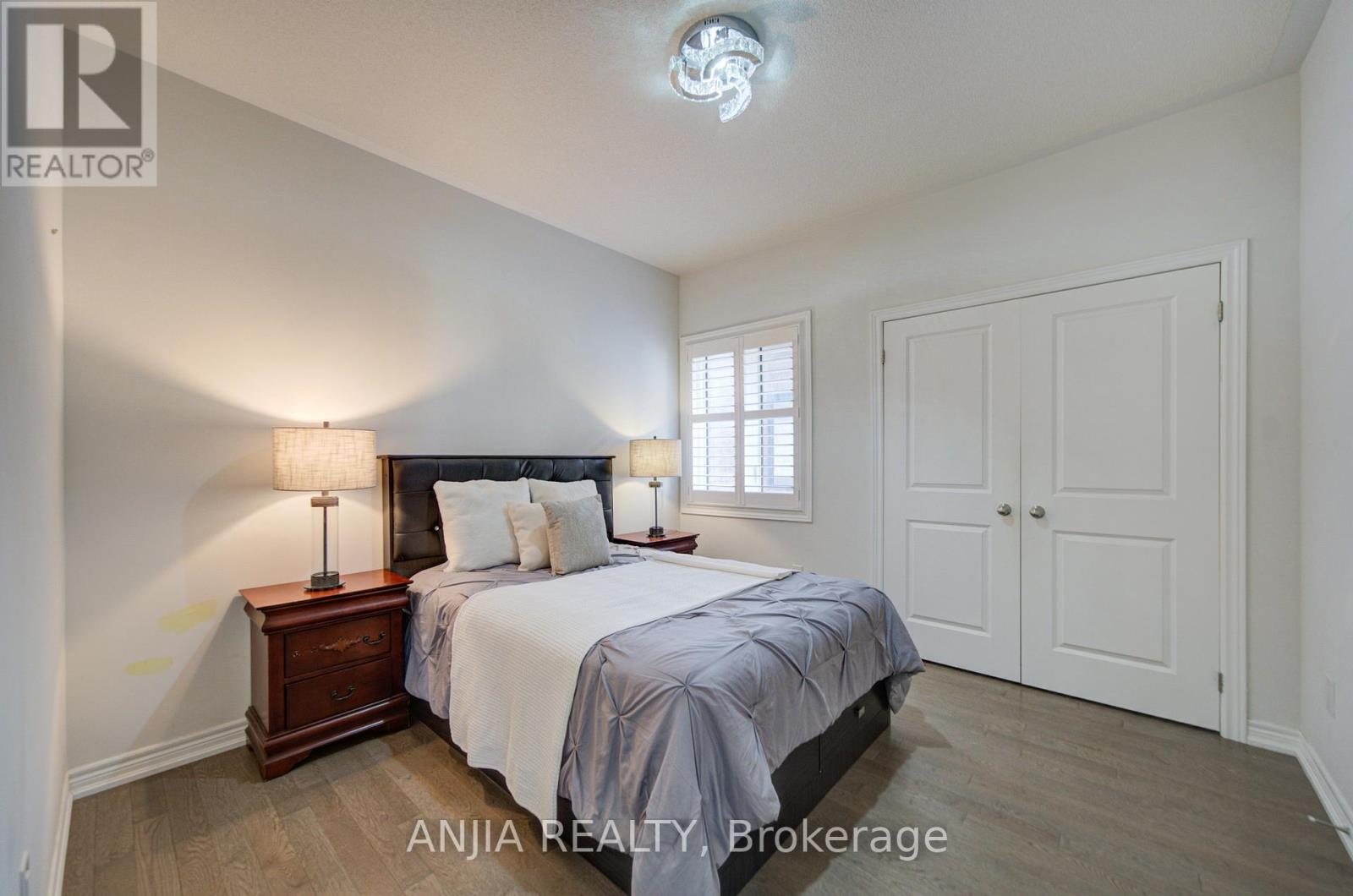 63 SUTTONRAIL WAY - Image 34