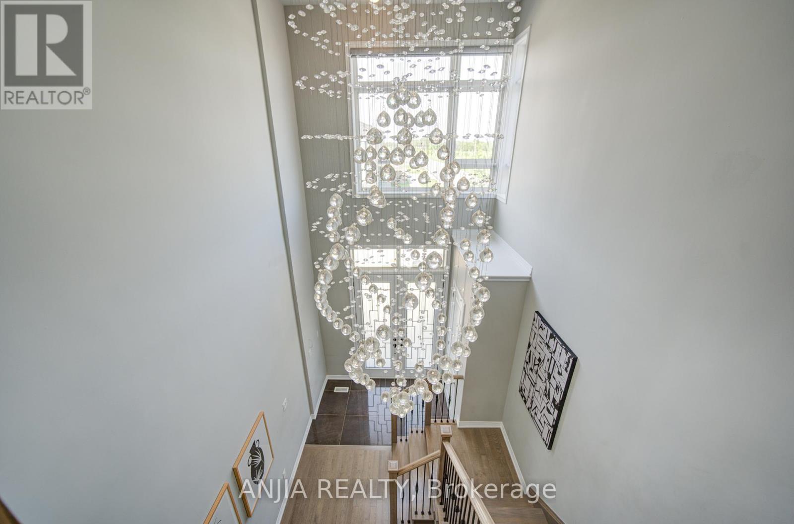 63 SUTTONRAIL WAY - Image 7