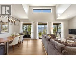 4pc Ensuite bath - 3820 20 Street Ne Unit# 8, Salmon Arm, BC V1E0G7 Photo 13