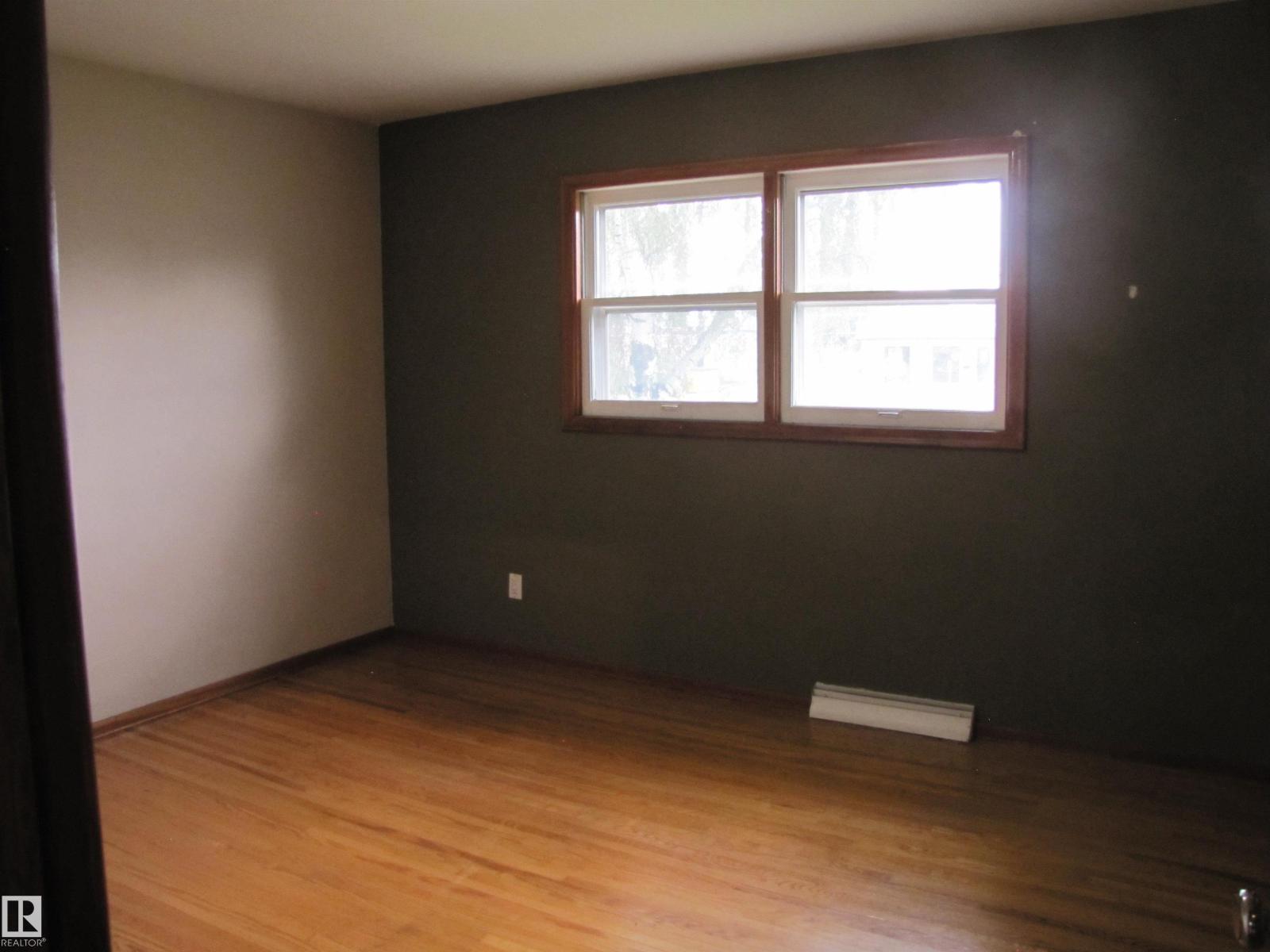 9512 63 AV NW - Image 16