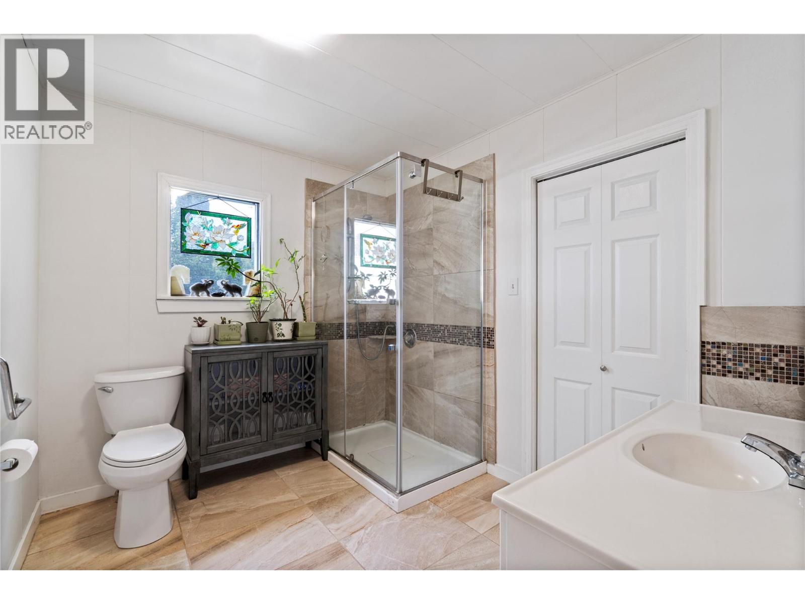 410 Foothill Road SW - Image 20