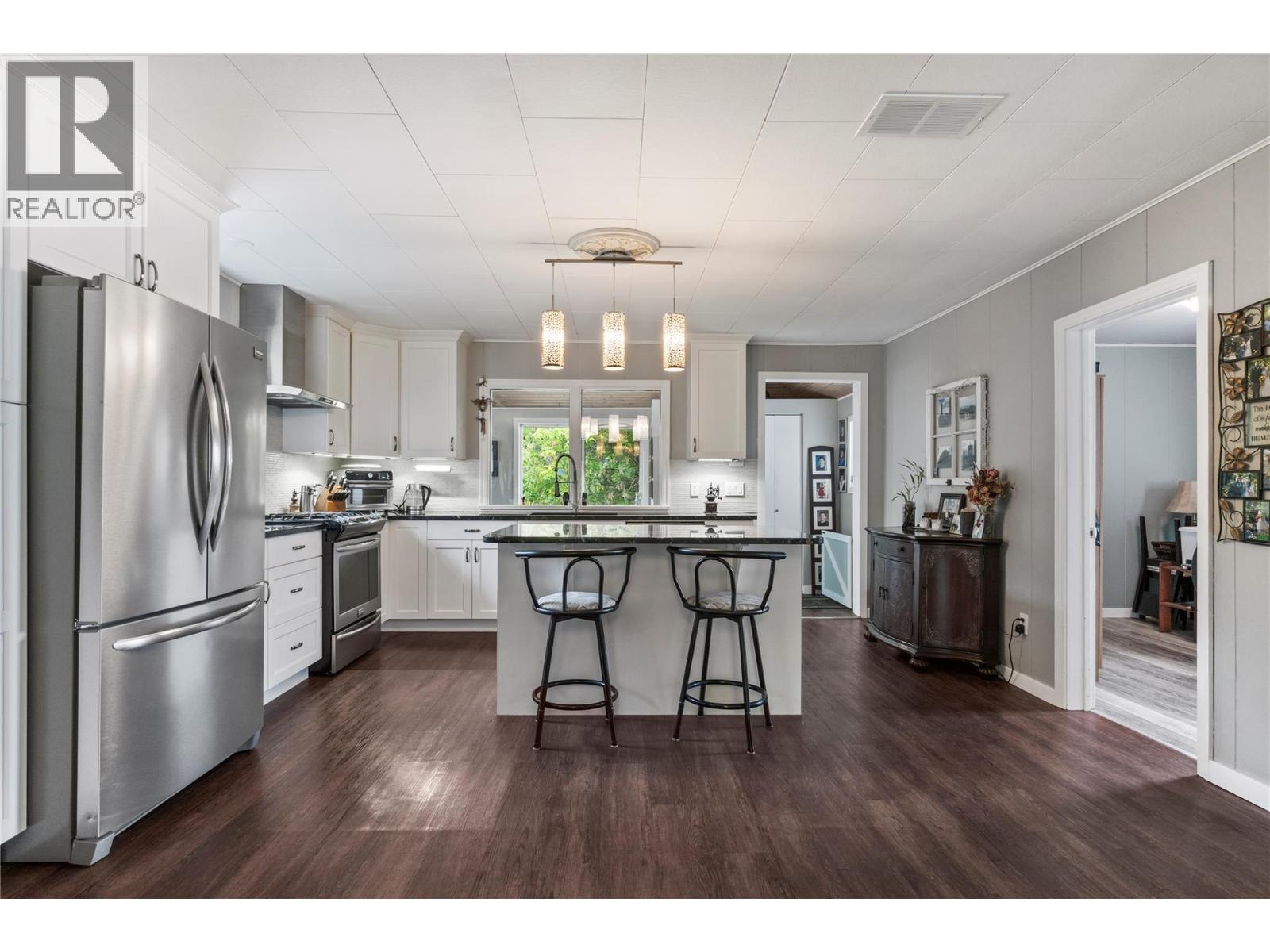 410 Foothill Road SW - Image 16