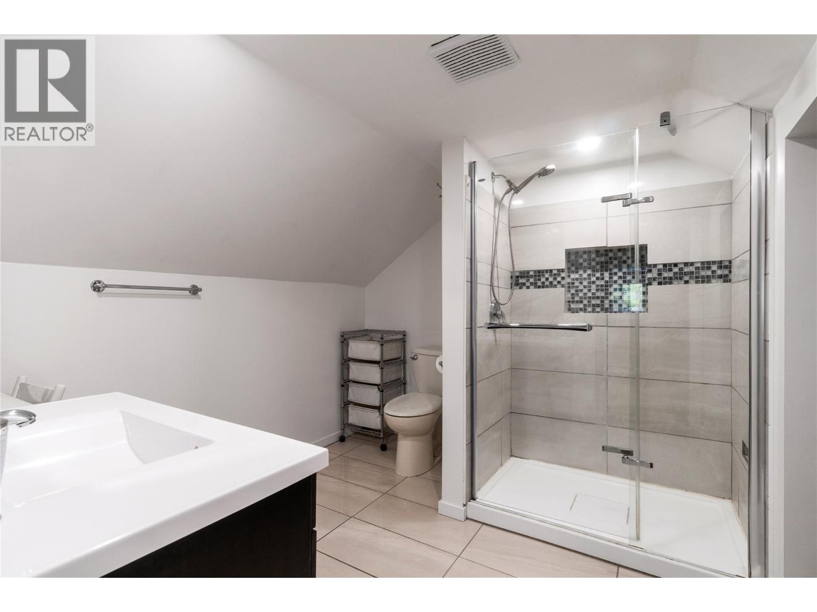 410 Foothill Road SW - 27