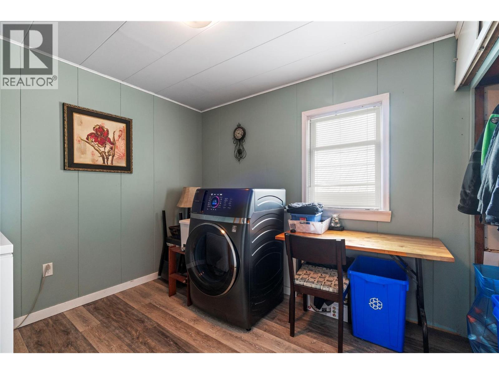 410 Foothill Road SW - 21