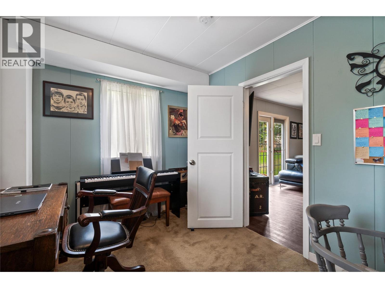 410 Foothill Road SW - 23