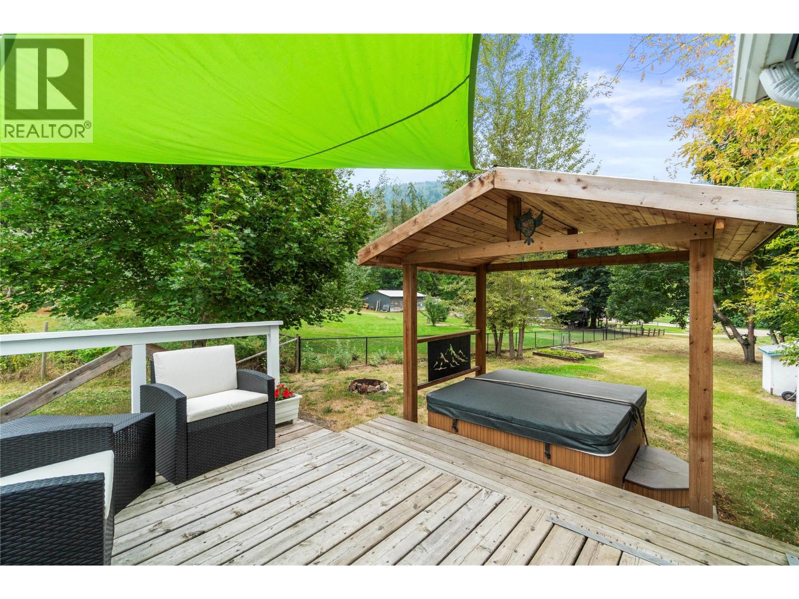 410 Foothill Road SW - 56