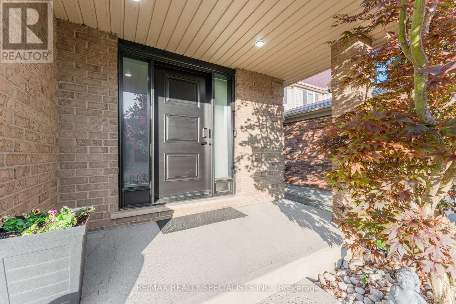 71 MCFARLANE DRIVE - 36