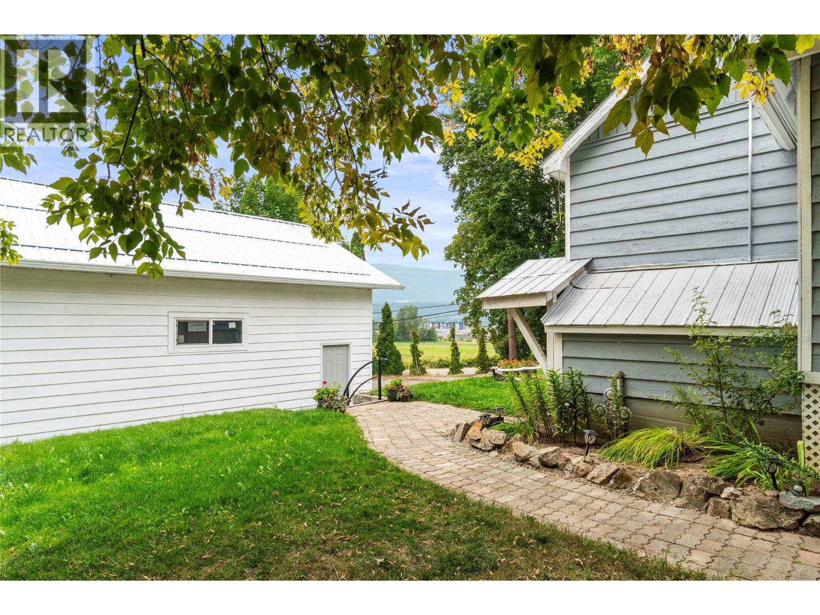 410 Foothill Road SW - Image 52