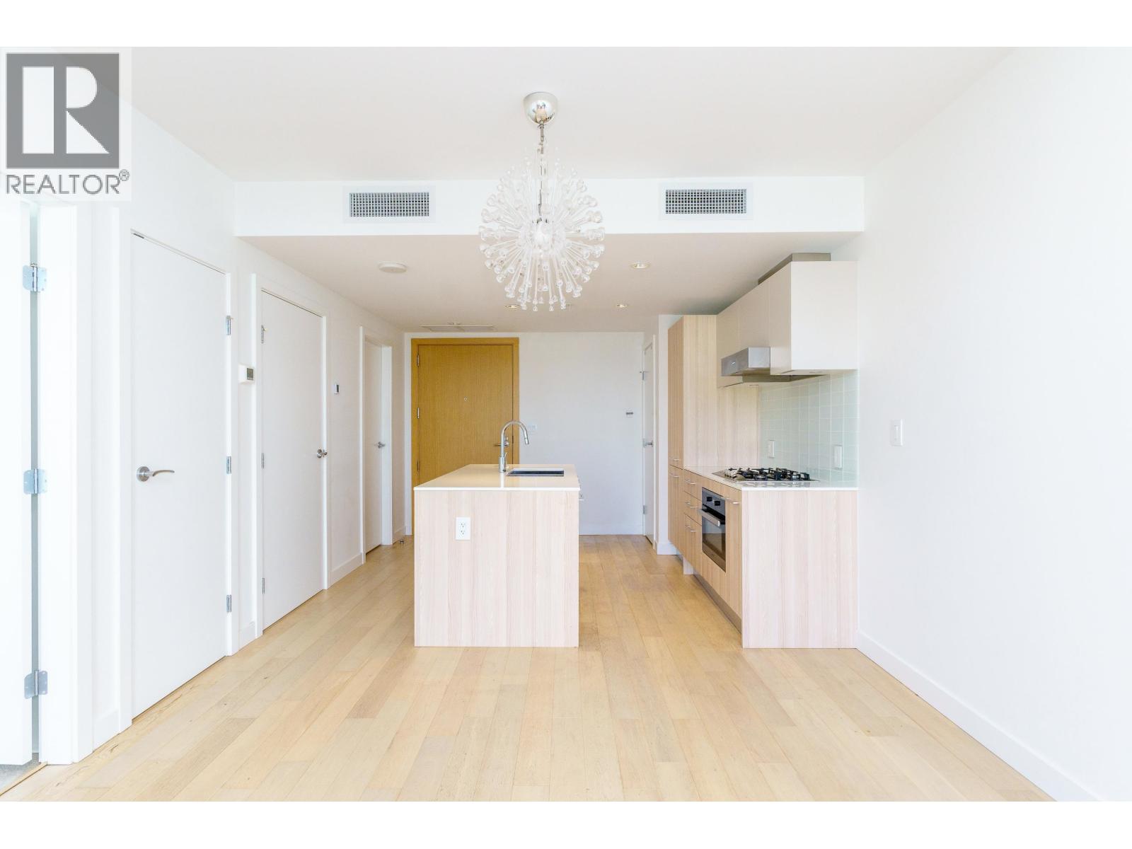 #510 2221 30TH Avenue, Vancouver, British Columbia, V5N0G6, Vancouver, British Columbia — photo 4 of 5
