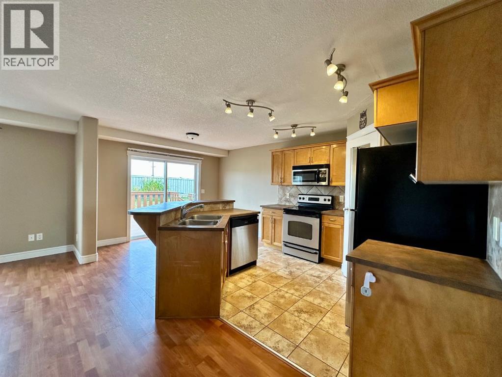 9022 131 Avenue - 3