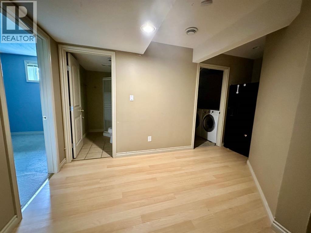 9022 131 Avenue - Image 14