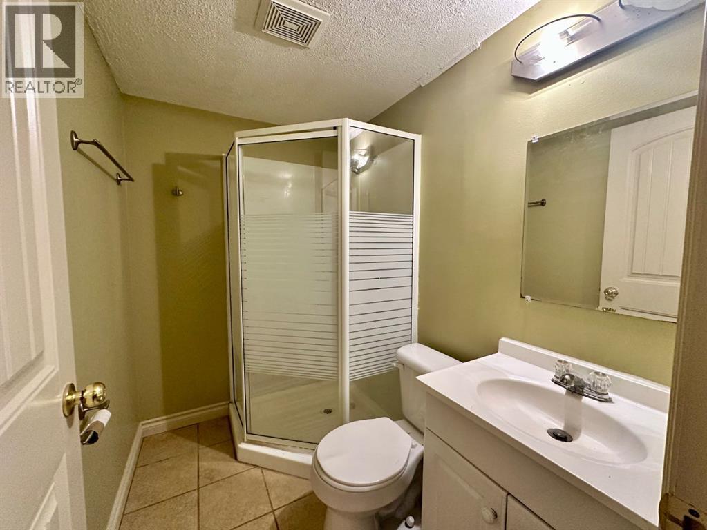 9022 131 Avenue - 15