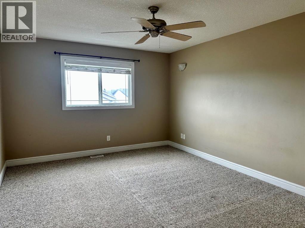 9022 131 Avenue - 11