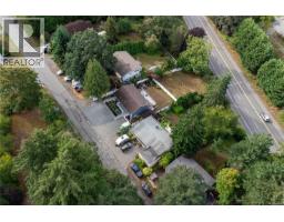 Kitchen - 4659 Mcquillan Rd, Courtenay, BC V9N3T6 Photo 12