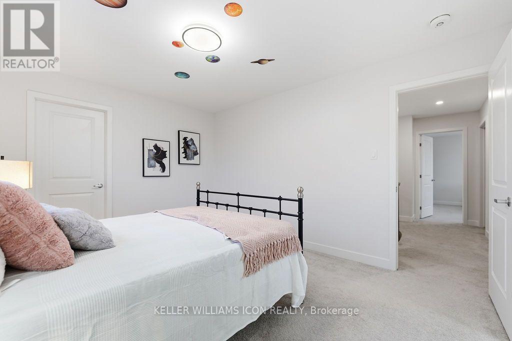 65 AXEL CRESCENT - 33
