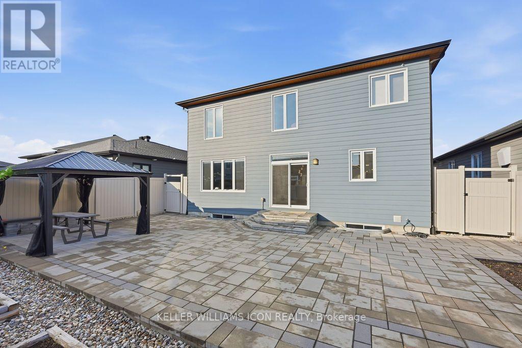 65 AXEL CRESCENT - 46