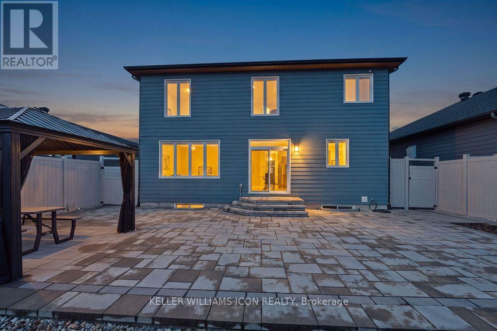 65 AXEL CRESCENT - 47