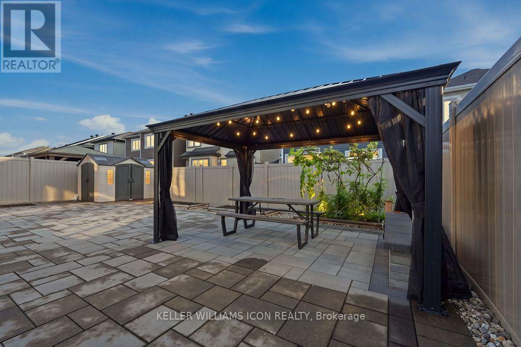 65 AXEL CRESCENT - 48