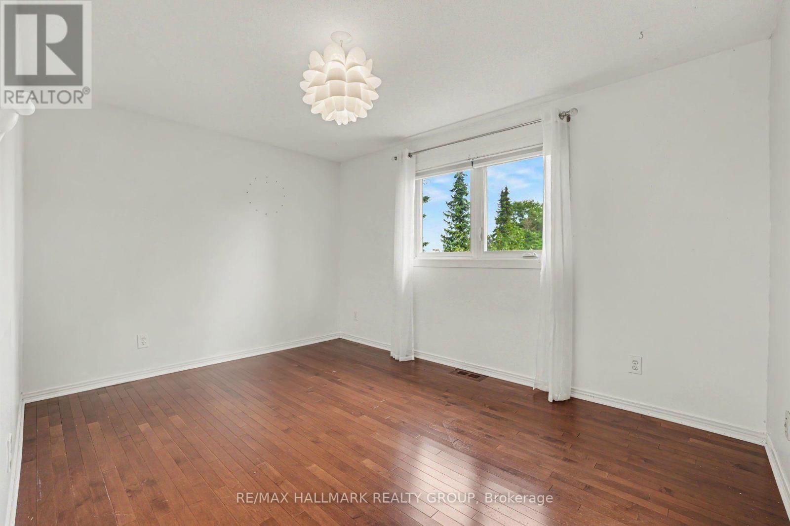 66 BATEMAN DRIVE - 30