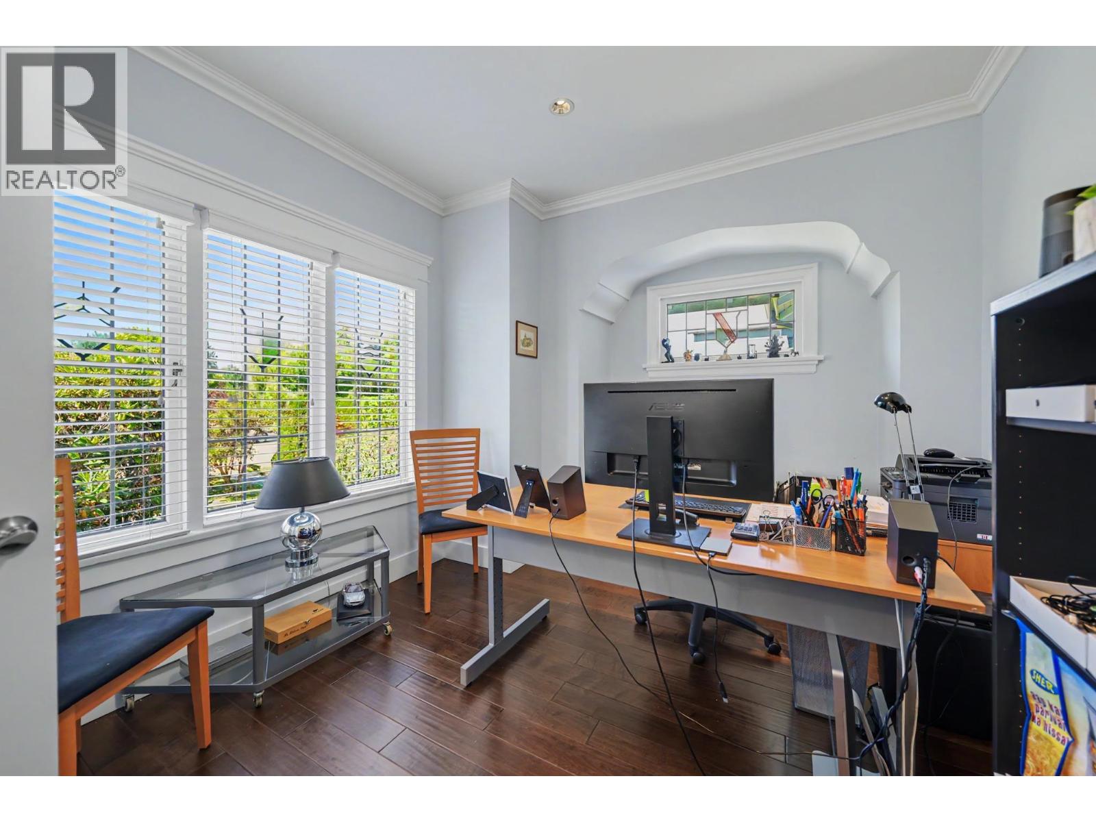 952 GRAND BOULEVARD, North Vancouver