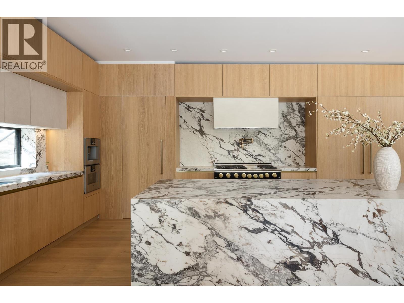 450 MACBETH CRESCENT, West Vancouver