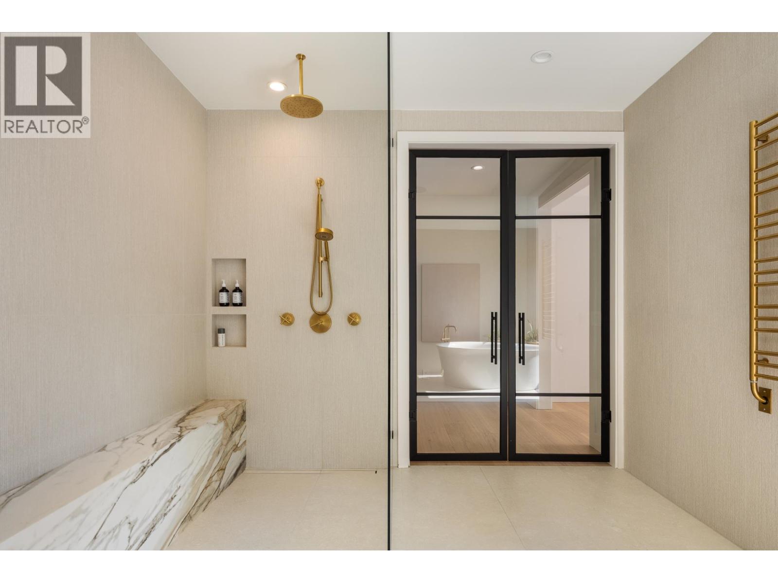 450 MACBETH CRESCENT, West Vancouver