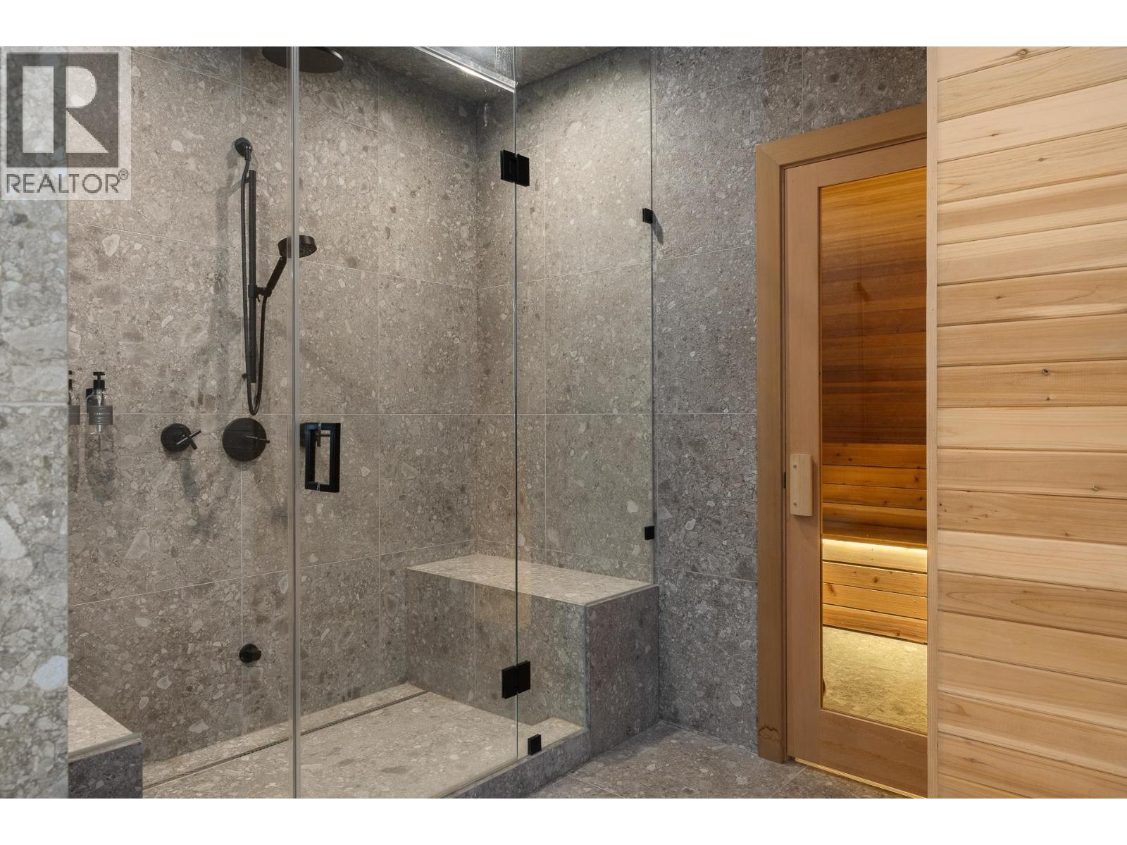 450 MACBETH CRESCENT, West Vancouver
