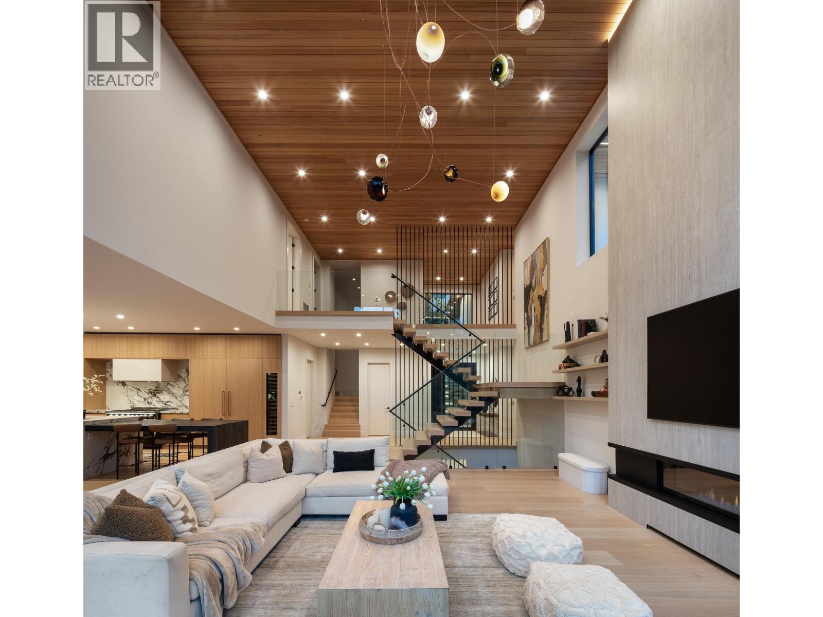 450 MACBETH CRESCENT, West Vancouver