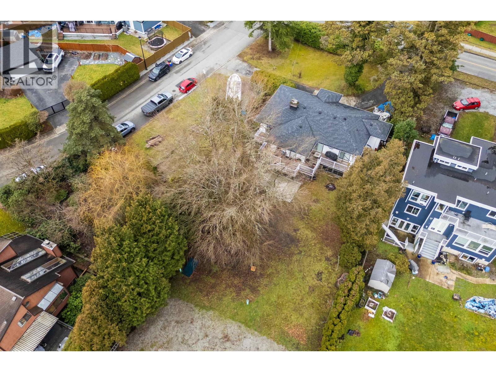 21290 RIVER Road, Maple Ridge, British Columbia, V0V0V0, Maple Ridge, British Columbia — photo 5 of 5