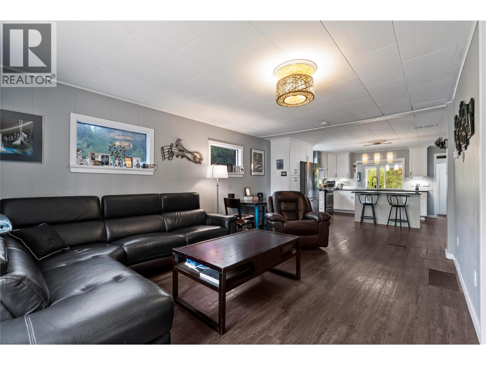 410 Foothill Road SW - Image 19