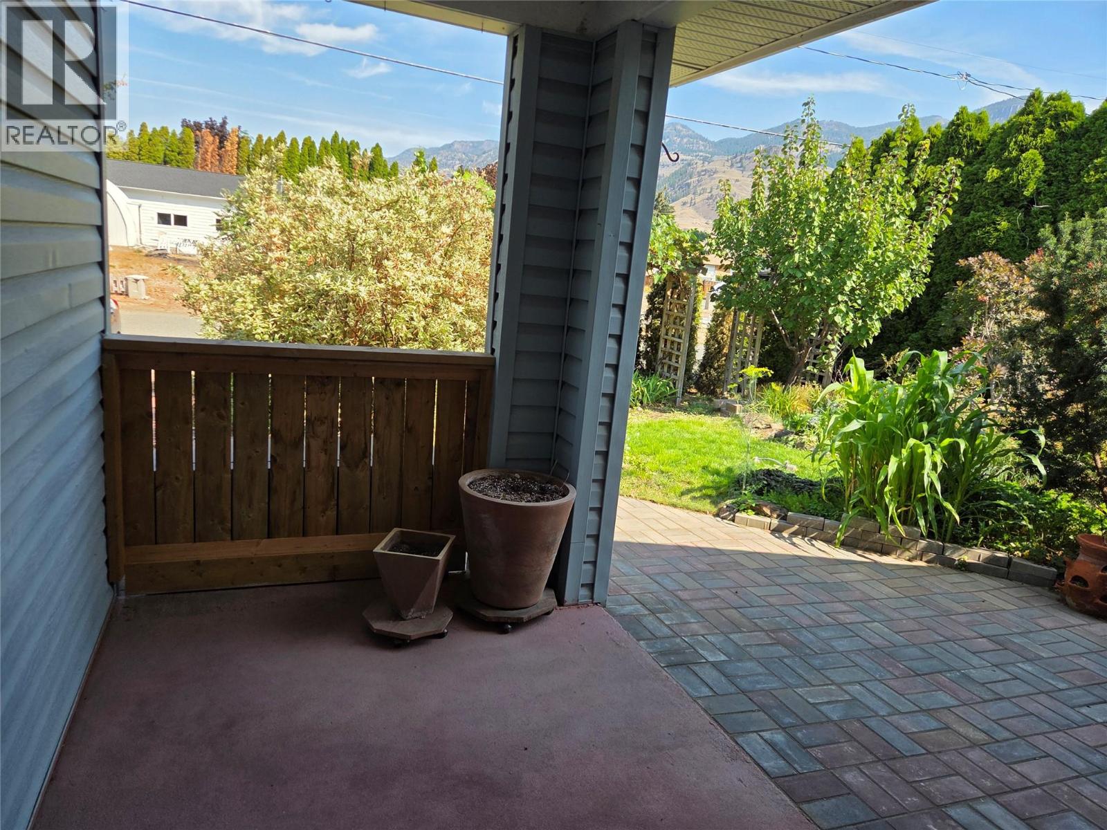 425 3rd Avenue, Keremeos