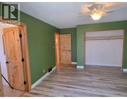 425 3rd Avenue, Keremeos, BC V0X1N2 Photo 17