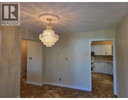 3pc Ensuite bath - 425 3rd Avenue, Keremeos, BC V0X1N2 Photo 9